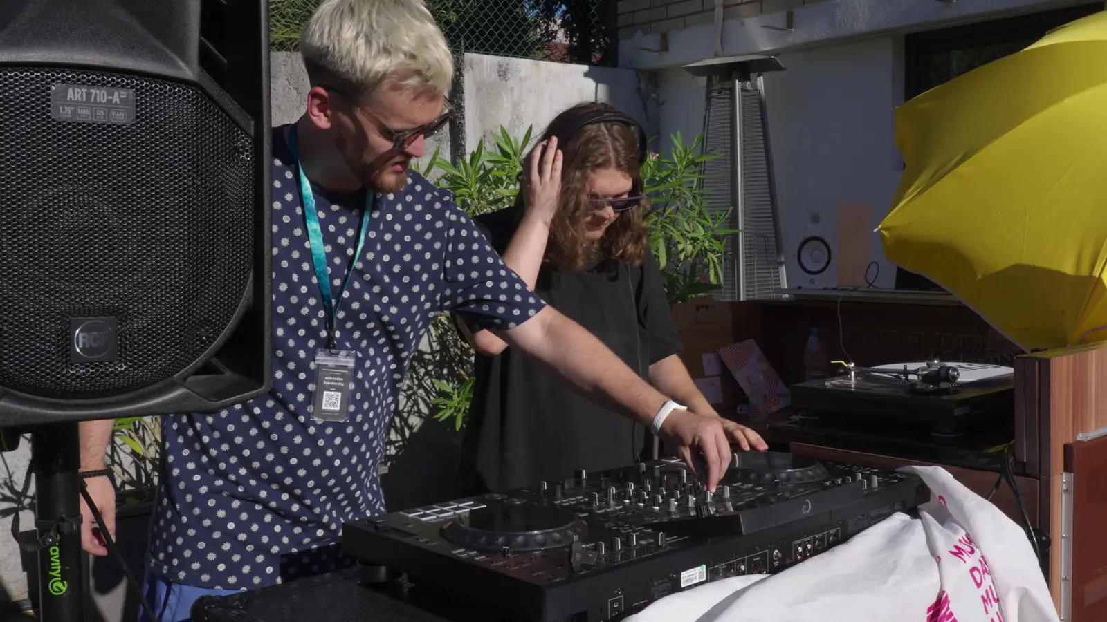 DJ mixing at Open Day, Stereo Paradise studio